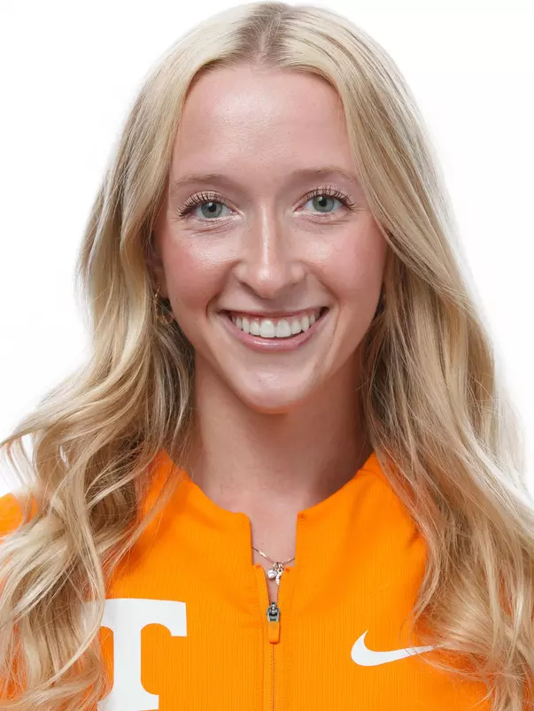 KNOXVILLE, TN - August 21, 2025 - Summer Schuster of the Tennessee Volunteers headshot taken in Knoxville, TN. Photo By Kate Luffman/Tennessee Athletics