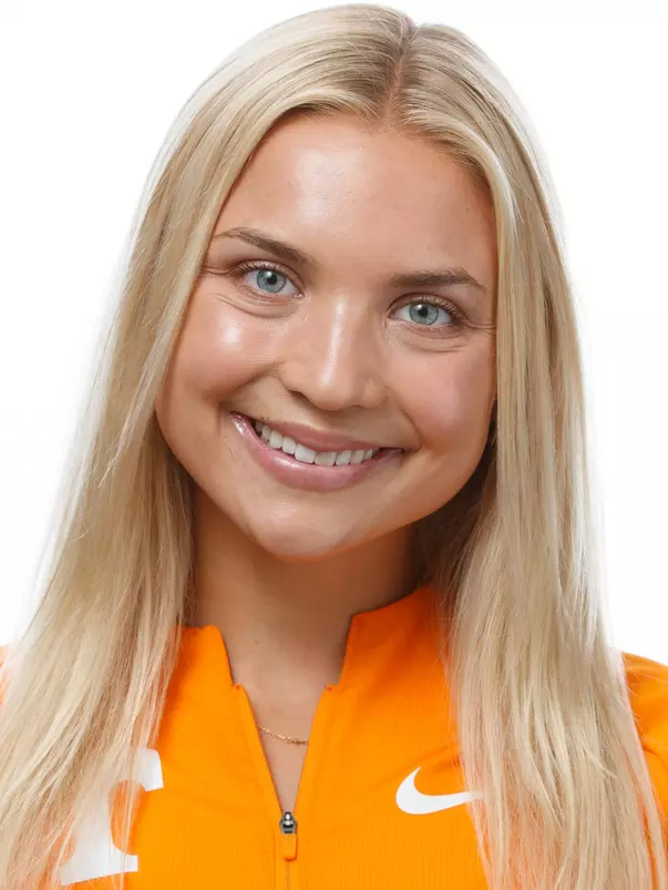 KNOXVILLE, TN - August 21, 2025 - Jaci Sievers of the Tennessee Volunteers headshot taken in Knoxville, TN. Photo By Kate Luffman/Tennessee Athletics