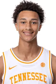 KNOXVILLE, TN - September 22, 2025 - Forward Nate Ament #10 of the Tennessee Volunteers portrait taken during photo day in Knoxville, TN. Photo By Andrew Ferguson/Tennessee Athletics