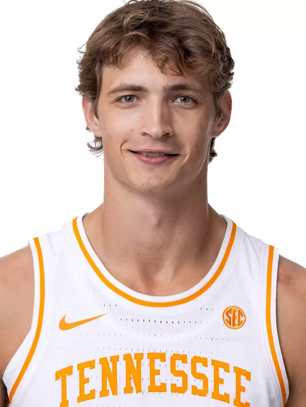 KNOXVILLE, TN - September 22, 2025 - Forward Cade Phillips #12 of the Tennessee Volunteers portrait taken during photo day in Knoxville, TN. Photo By Andrew Ferguson/Tennessee Athletics