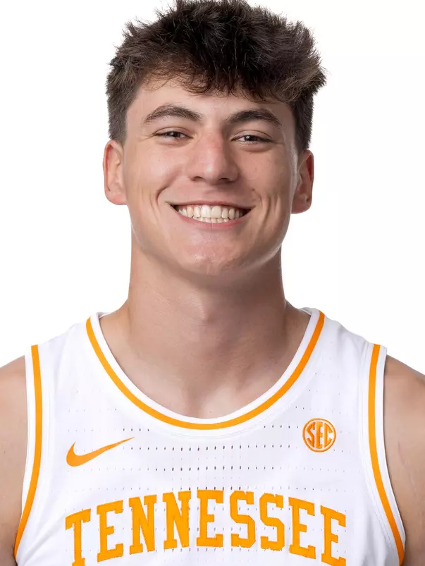 KNOXVILLE, TN - September 22, 2025 - Forward J.P. Estrella #13 of the Tennessee Volunteers portrait taken during photo day in Knoxville, TN. Photo By Andrew Ferguson/Tennessee Athletics