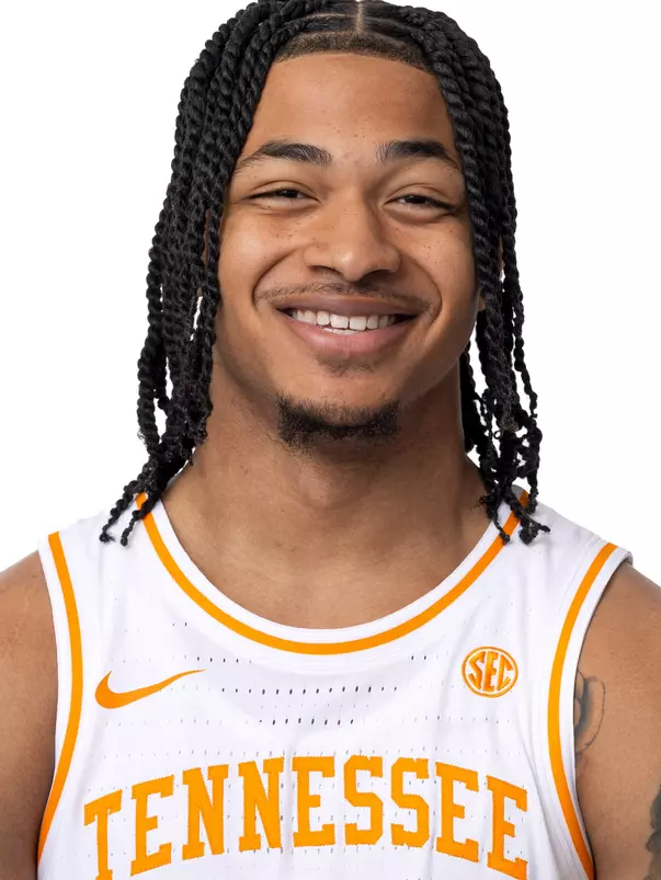 KNOXVILLE, TN - September 22, 2025 - Guard Amari Evans #1 of the Tennessee Volunteers portrait taken during photo day in Knoxville, TN. Photo By Andrew Ferguson/Tennessee Athletics