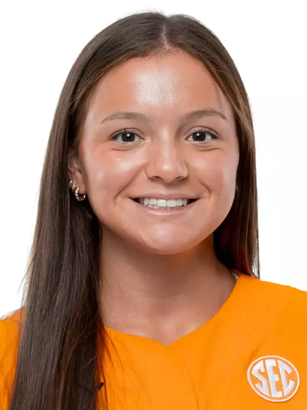 Faw_Bella Headshot 2026