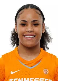 Deniya Prawl Head Shot 25-26
