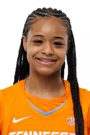 Mia Pauldo Head Shot 25-26
