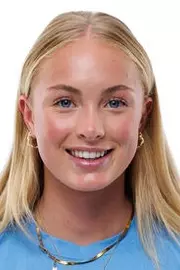 Hannah Dunton Headshot