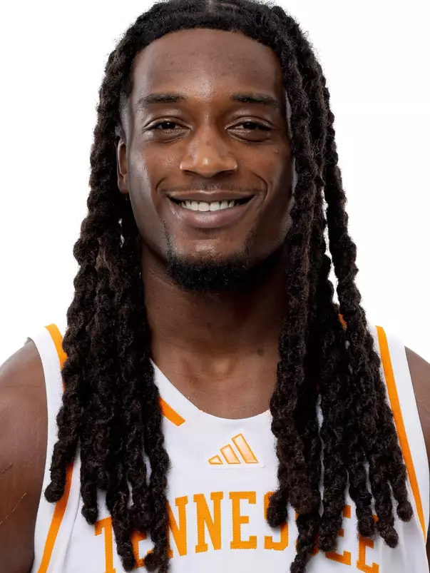 Braedan Lue Headshot 2026-27