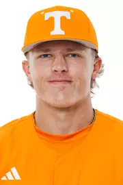 Mack 2027 HS