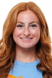 Brooke Busk Headshot