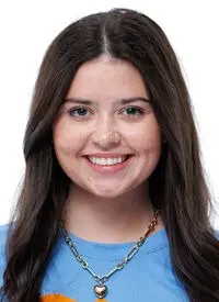 Abby Biddar Headshot