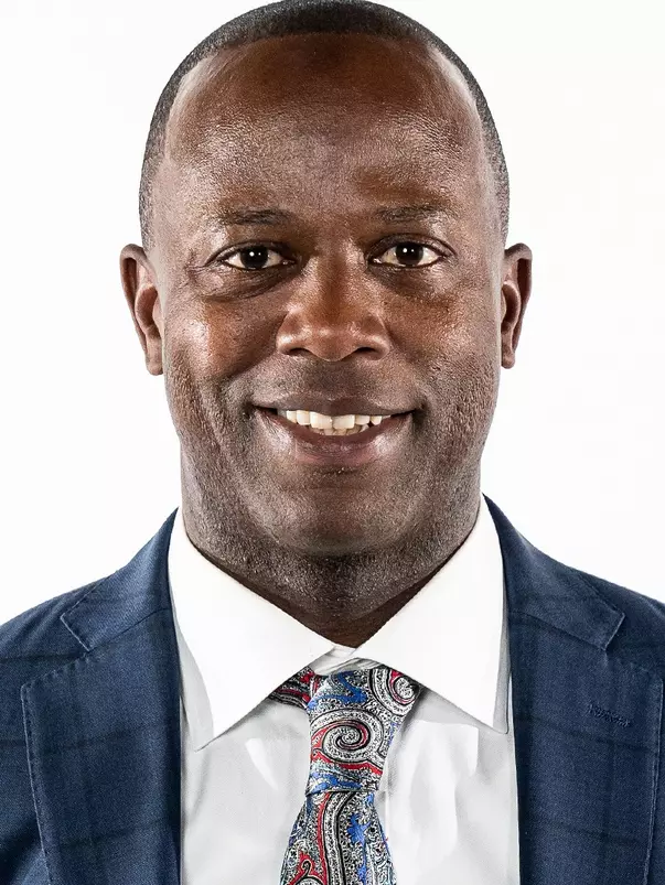 Earl Grant Headshot