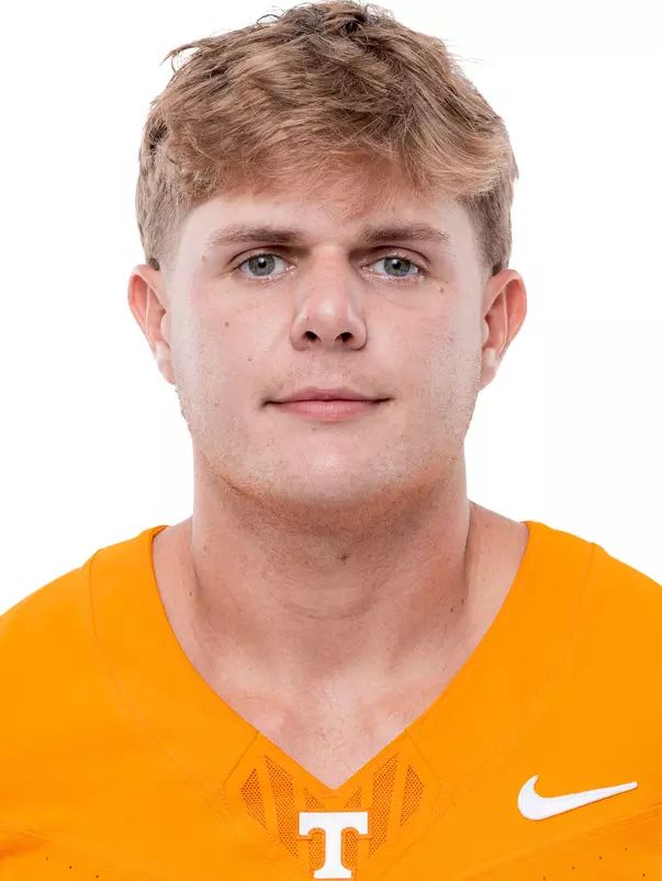 KNOXVILLE, TN - June 18, 2026 - Long snapper Bennett Brady #48 of the Tennessee Volunteers headshot taken in Knoxville, TN. Photo By Andrew Ferguson/Tennessee Athletics