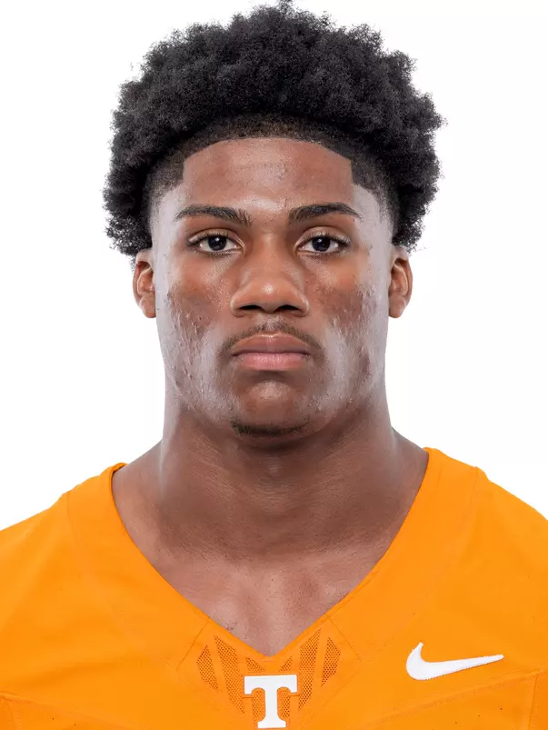 KNOXVILLE, TN - June 18, 2026 - Defensive back Qua Moss #19 of the Tennessee Volunteers headshot taken in Knoxville, TN. Photo By Andrew Ferguson/Tennessee Athletics