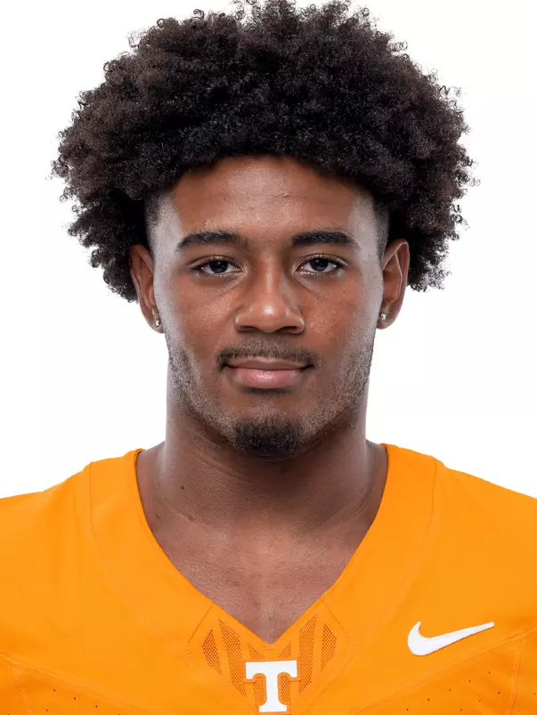 KNOXVILLE, TN - June 18, 2026 - Defensive back Tre Poteat III #21 of the Tennessee Volunteers headshot taken in Knoxville, TN. Photo By Andrew Ferguson/Tennessee Athletics
