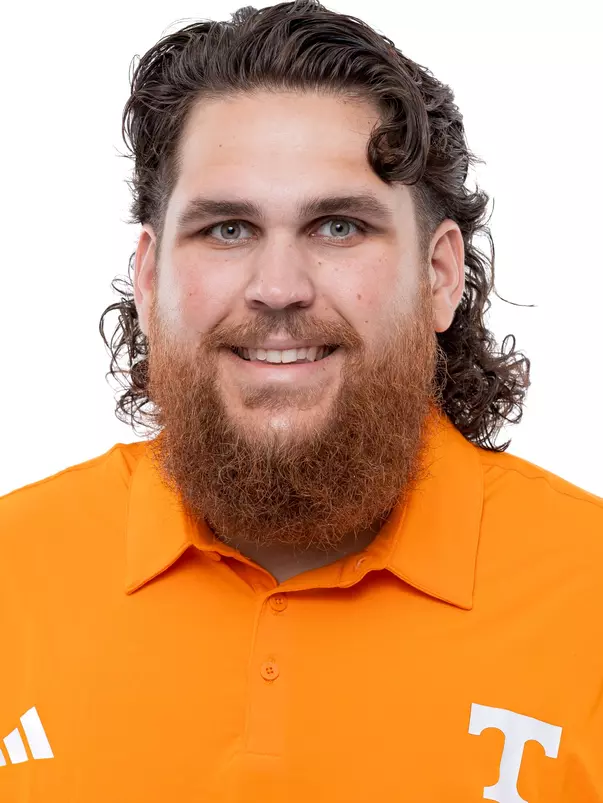 KNOXVILLE, TN - June 18, 2026 - Personnel Analyst Evan Davis of the Tennessee Volunteers headshot taken in Knoxville, TN. Photo By Andrew Ferguson/Tennessee Athletics
