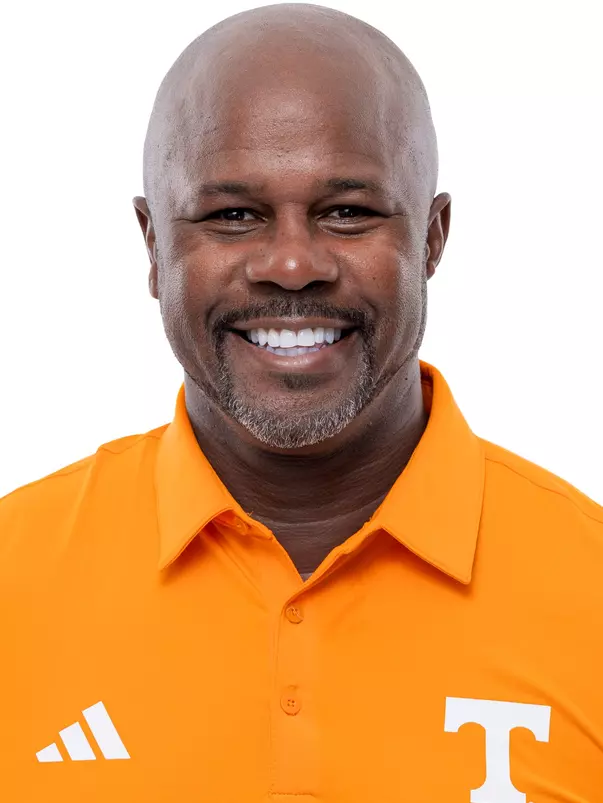 KNOXVILLE, TN - June 18, 2026 - Cornerbacks Coach Derek Jones of the Tennessee Volunteers headshot taken in Knoxville, TN. Photo By Andrew Ferguson/Tennessee Athletics