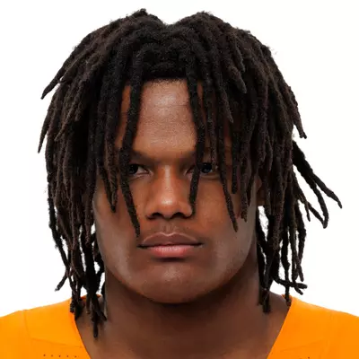 Tevis Metcalf headshot