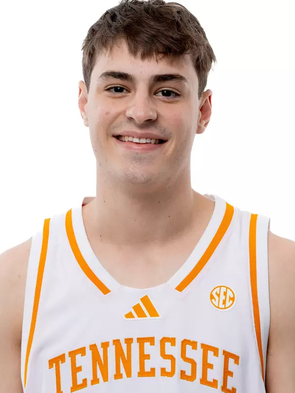 KNOXVILLE, TN - July 15, 2026 - Guard Gavin Paul #11 of the Tennessee Volunteers headshot taken in Knoxville, TN. Photo By Andrew Ferguson/Tennessee Athletics