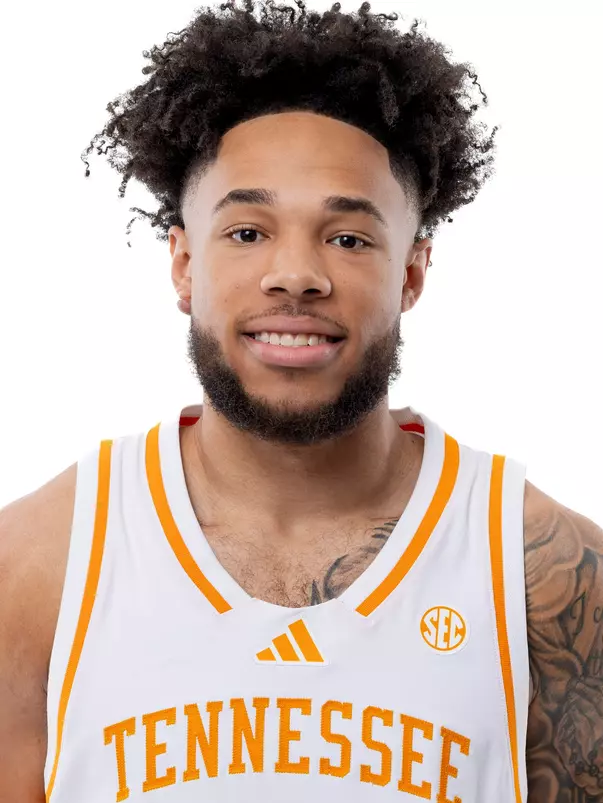 KNOXVILLE, TN - July 15, 2026 - Guard Troy Henderson #24 of the Tennessee Volunteers headshot taken in Knoxville, TN. Photo By Andrew Ferguson/Tennessee Athletics