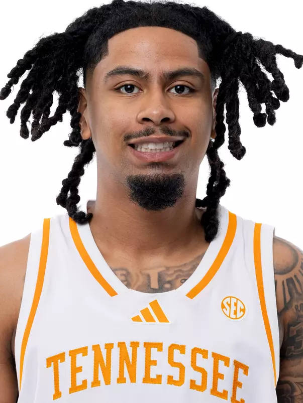 KNOXVILLE, TN - July 15, 2026 - Guard Terrence Hill Jr. #3 of the Tennessee Volunteers headshot taken in Knoxville, TN. Photo By Andrew Ferguson/Tennessee Athletics