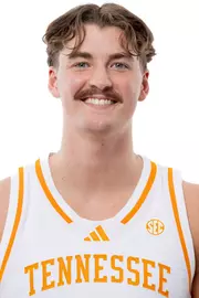 KNOXVILLE, TN - July 15, 2026 - Guard Tyler Lundblade #7 of the Tennessee Volunteers headshot taken in Knoxville, TN. Photo By Andrew Ferguson/Tennessee Athletics
