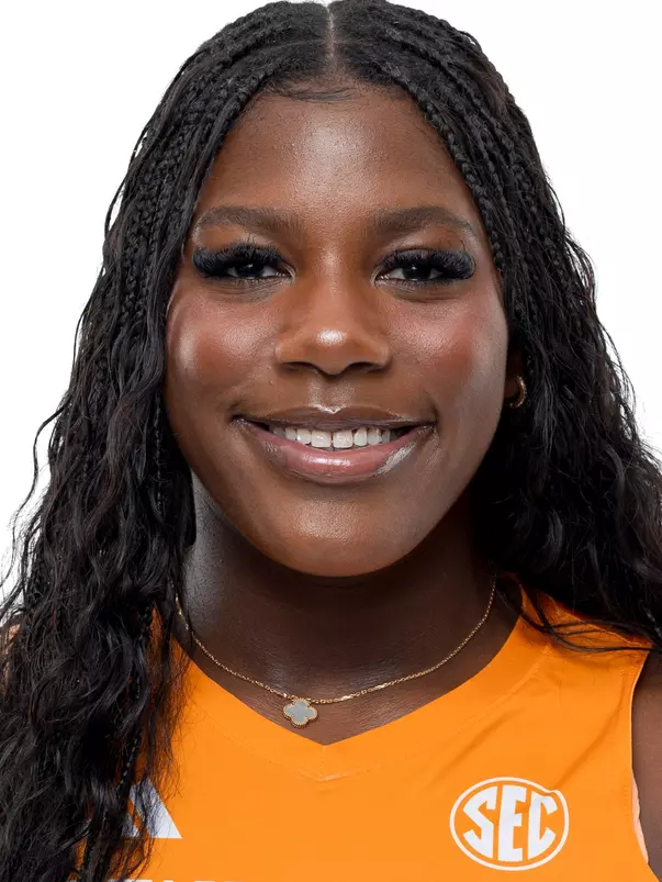 Kennedi Rogers Headshot