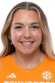 Caroline Kerr Headshot