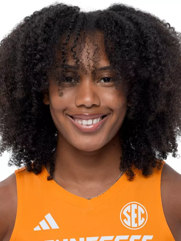 Eryn Jones Head Shot