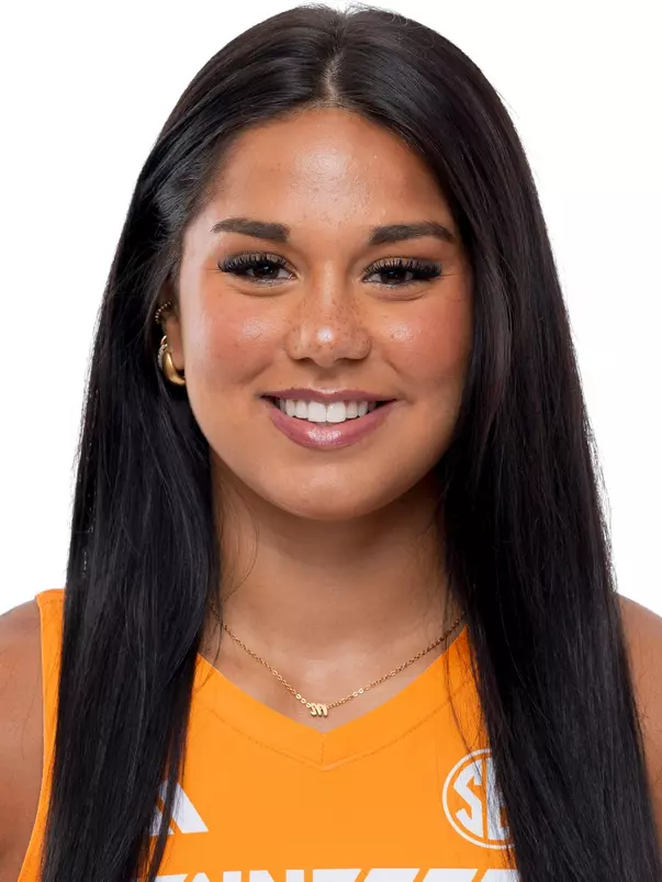 Mackenzie Plante Head Shot