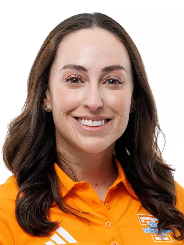 Diana Cantu Headshot