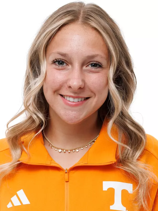 KNOXVILLE, TN - August 25, 2026 - Payton Meineke of the Tennessee Volunteers headshot taken in Knoxville, TN. Photo By Kate Luffman/Tennessee Athletics