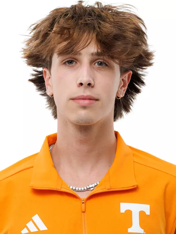 KNOXVILLE, TN - August 25, 2026 - Ty Steorts of the Tennessee Volunteers headshot taken in Knoxville, TN. Photo By Kate Luffman/Tennessee Athletics