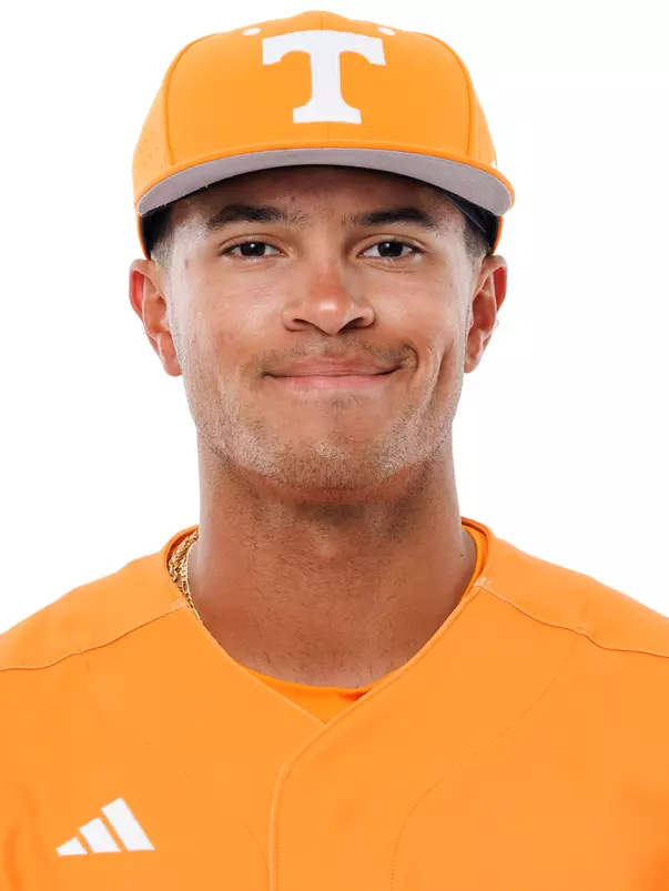 KNOXVILLE, TN - September 22, 2026 - Outfielder Andrew Duncan #19 of the Tennessee Volunteers headshot taken in Knoxville, TN. Photo By Kate Luffman/Tennessee Athletics