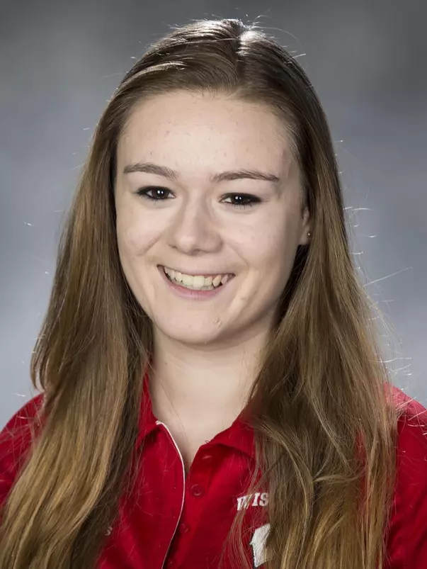 Rosie Brezynski Headshot