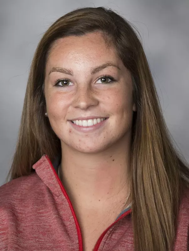 Maddie Rolfes Headshot