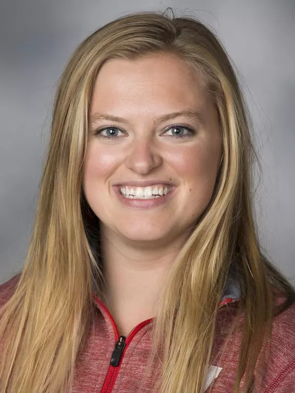 Baylee Wellhausen Headshot