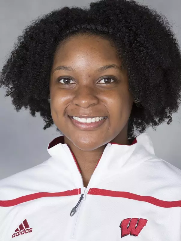 Mariah Watts headshot