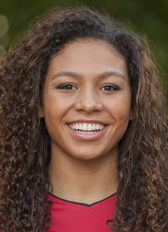 Lauryn Gillis Head Shot