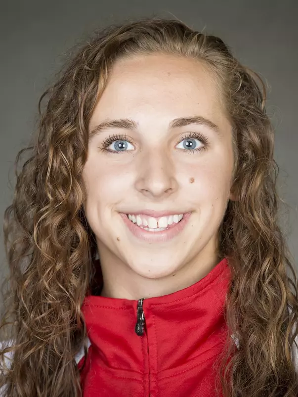 Emmy Sehmenn Headshot