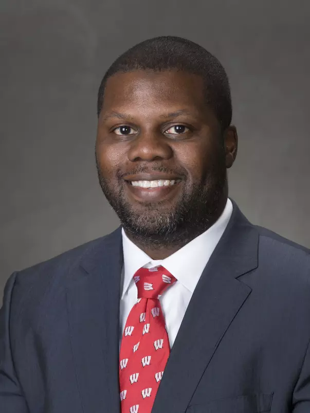 Daronte' Jones headshot 2015