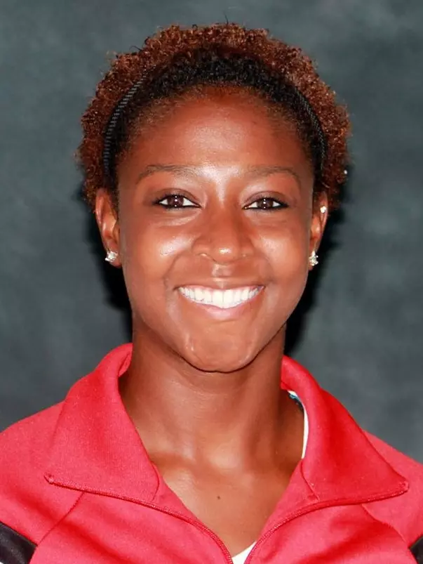 Micayla Batchlor Headshot