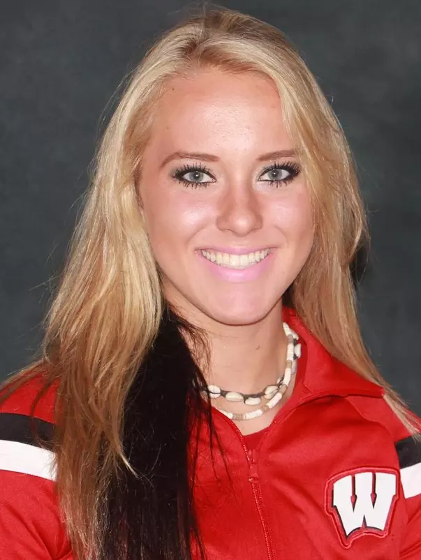 Haley Showalter Headshot