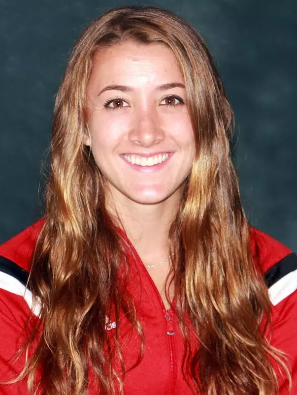 Madeline Timm Headshot