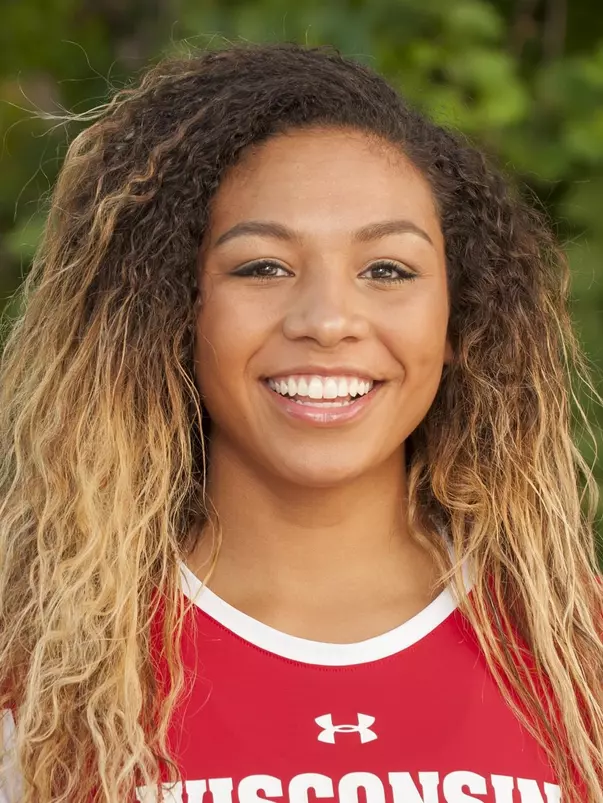 Lauryn Gillis 2016 head shot