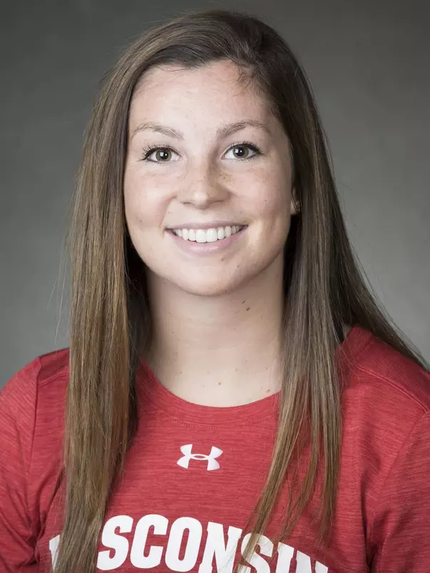 Maddie Rolfes Head Shot