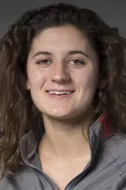 Madeline Thomey Headshot