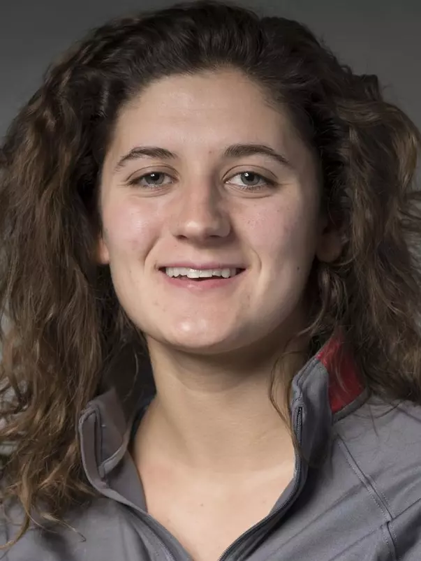 Madeline Thomey Headshot