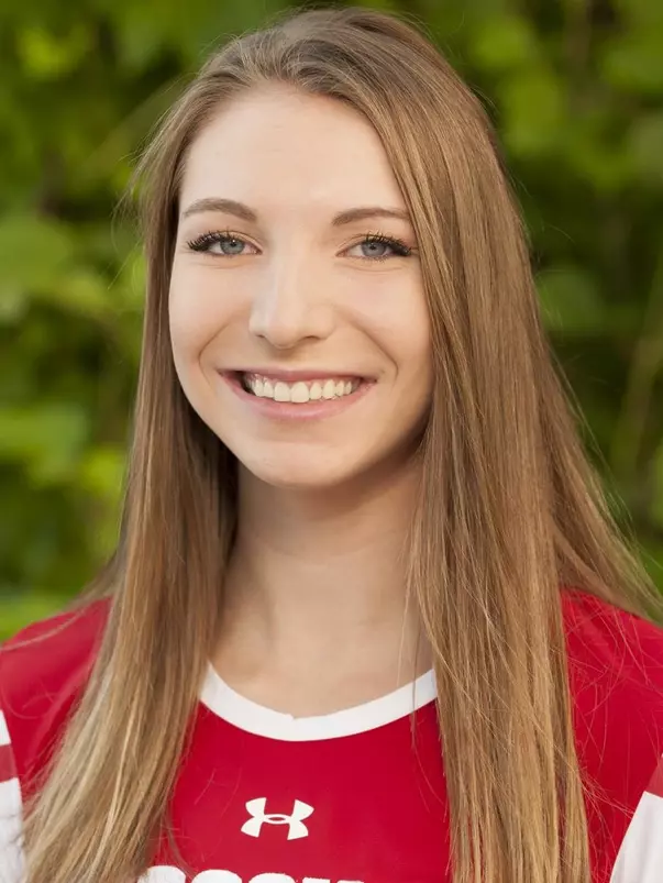 Sydney Hilley headshot in uniform