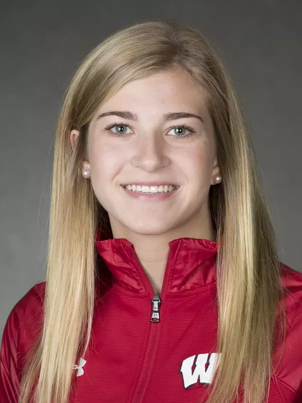 Kyleigh Hanzlik Headshot - 2017-18