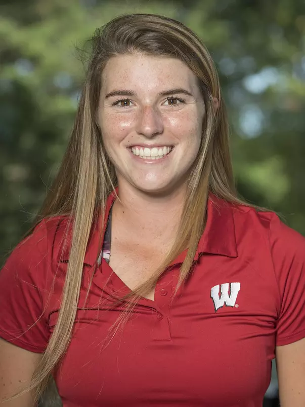 Headshot of Tess Hackworthy (2017)